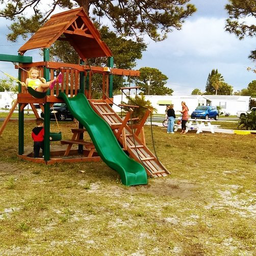 Lakewood Village The Only All Ages MHC in Vero Beach Home